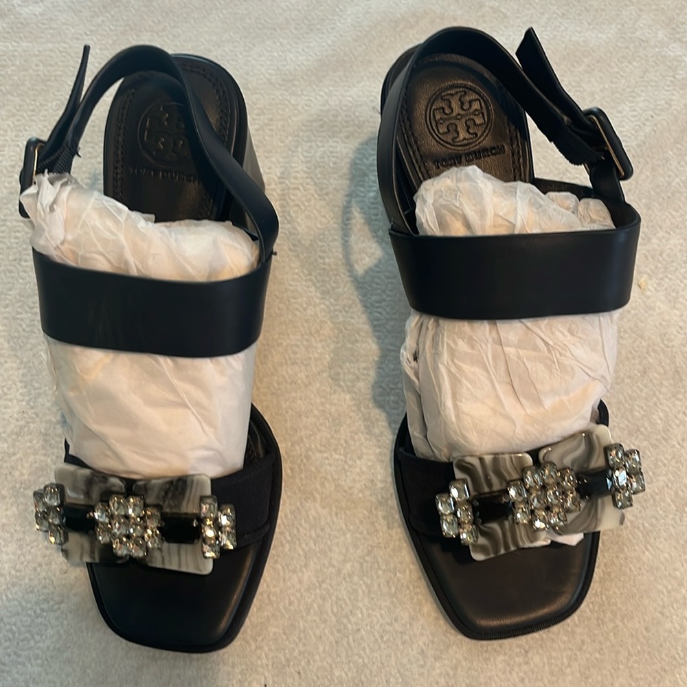 Tory Burch Delaney embellished heel sandal. Navy. Size 7